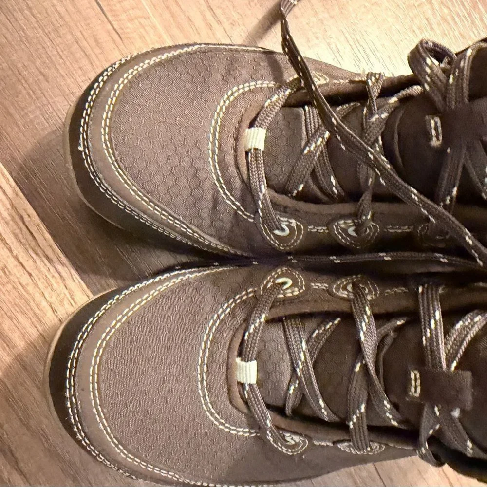 Ahnu by Teva Sugarpine Women’s Dark Brown Waterproof Hiking Boots 6.5